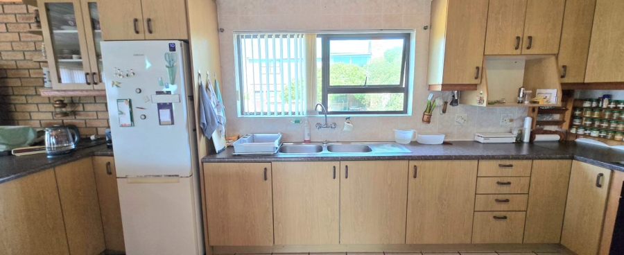 3 Bedroom Property for Sale in Kleinbaai Western Cape